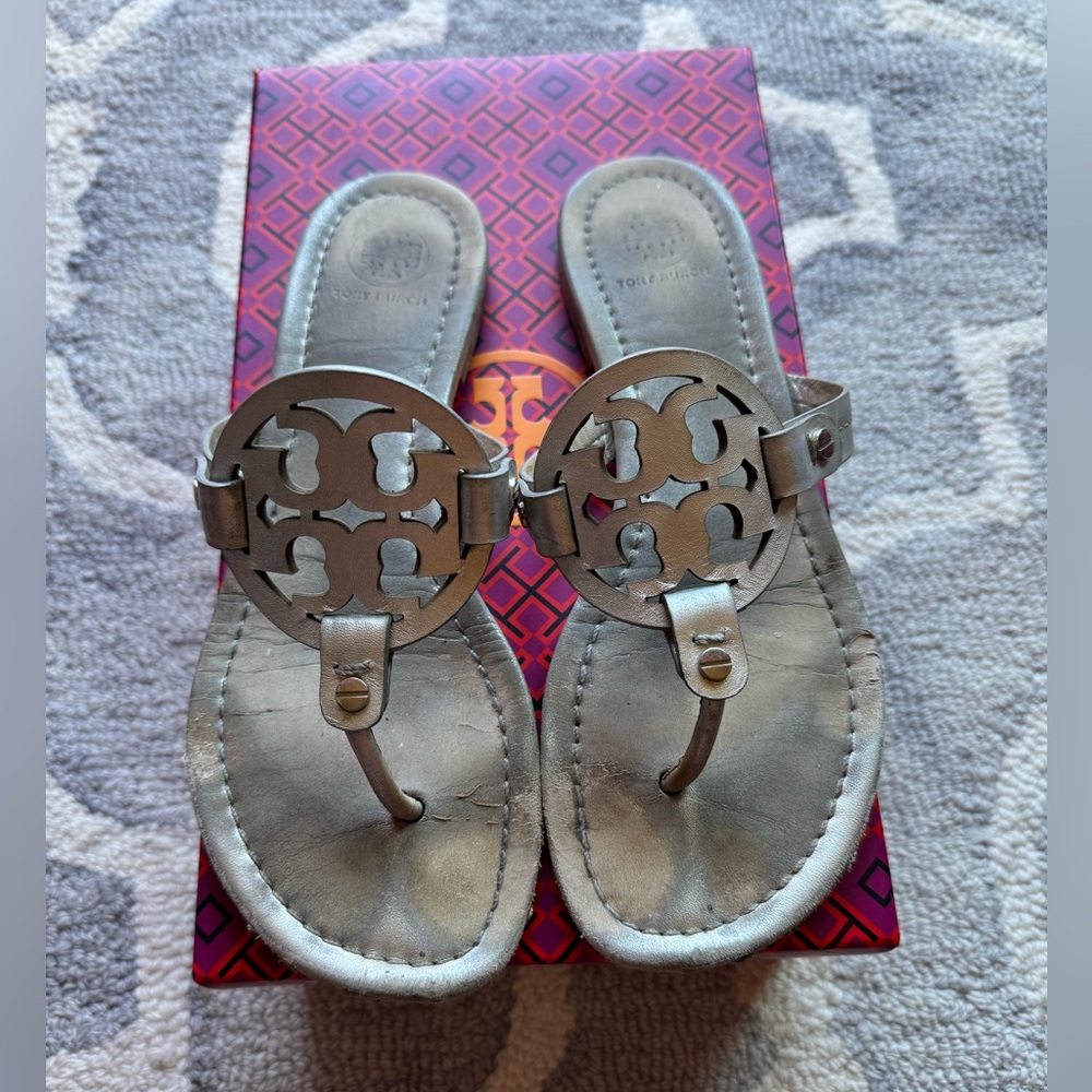 Tory Burch Miller Metallic Silver Vegan Leather size 7
